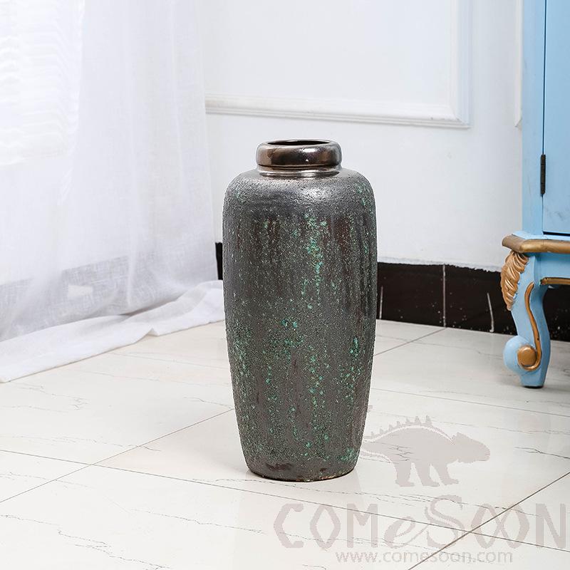 Porcelain Vase / Ceramic Vase