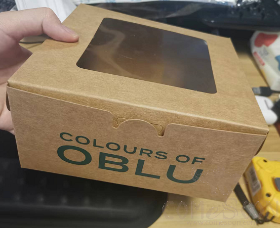 Cake Box 16cm (for 0.5KG) Customized Logo , L16*W16*H7.5cm,Includes base