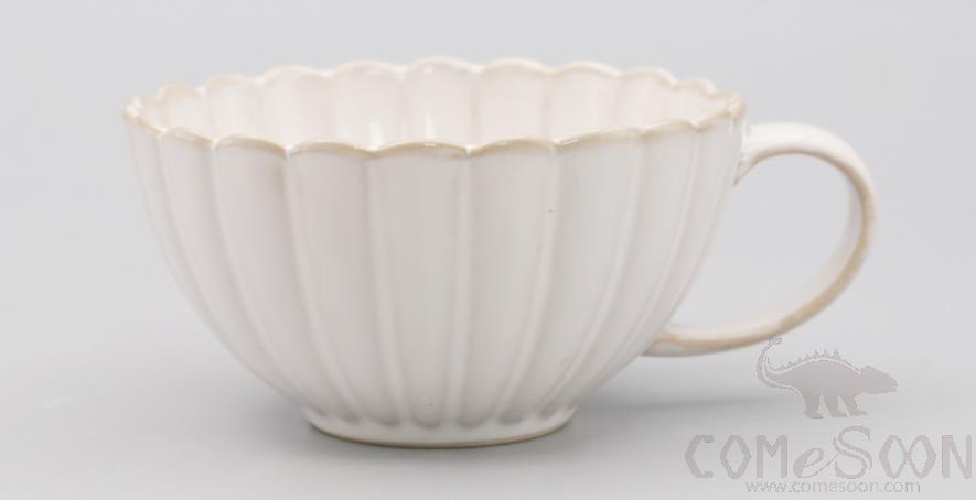 Chrysanthemum Coffee Mug, White, 5.5", 250ML