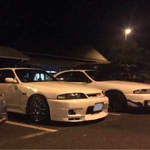 スカイライン R33