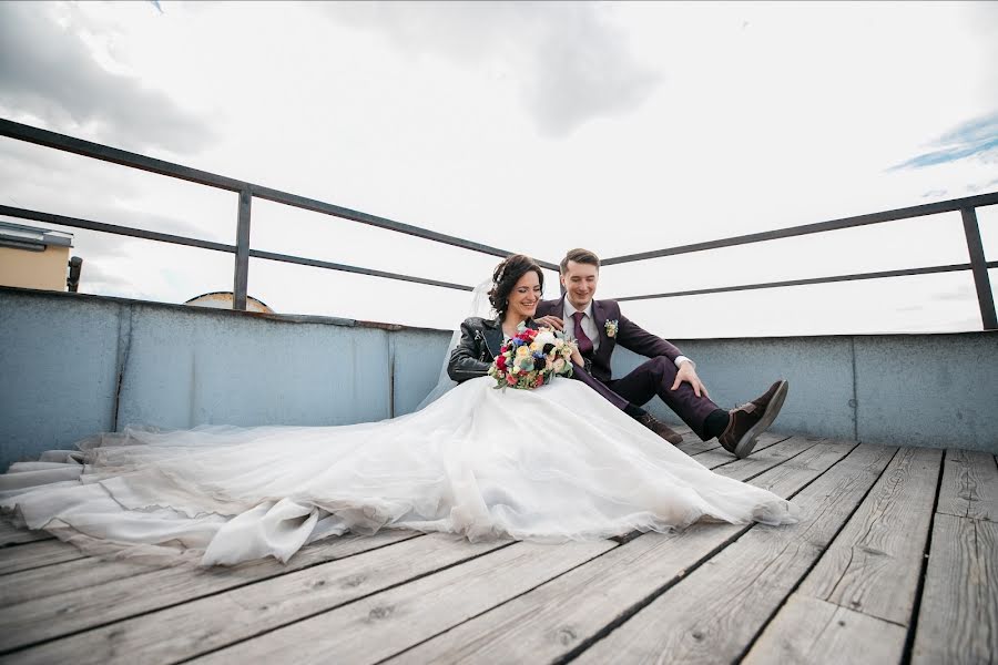 Fotógrafo de casamento Viktoriya Petrova (victoriareys). Foto de 10 de julho 2018