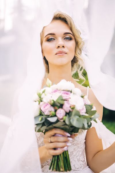 ช่างภาพงานแต่งงาน Aleksandr Zozulya (zozulyaphoto) ภาพเมื่อ 1 เมษายน 2022