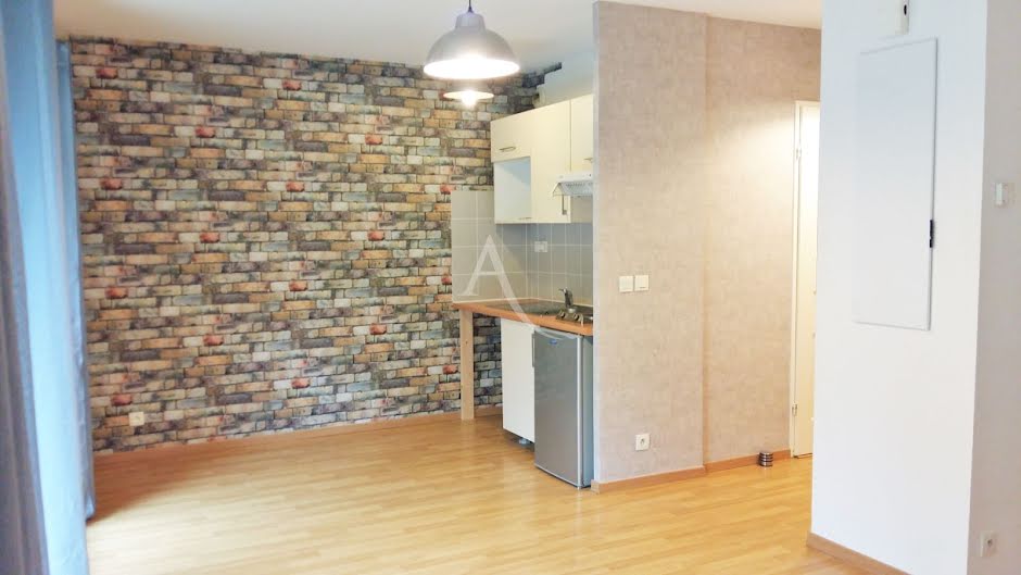 Location  appartement 1 pièce 28.33 m² à Evreux (27000), 410 €