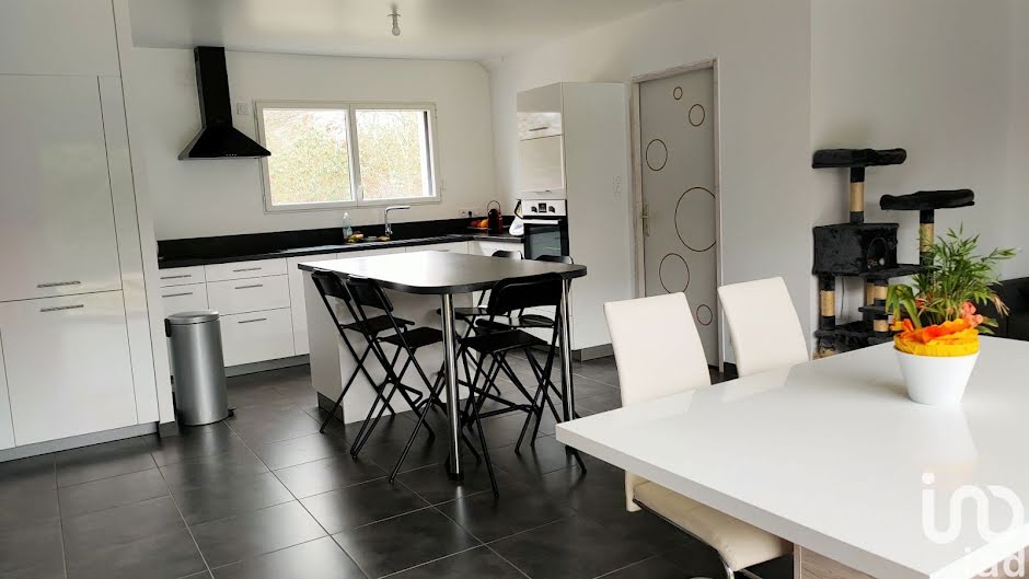 Vente maison 6 pièces 136 m² à Sévignac (22250), 280 000 €