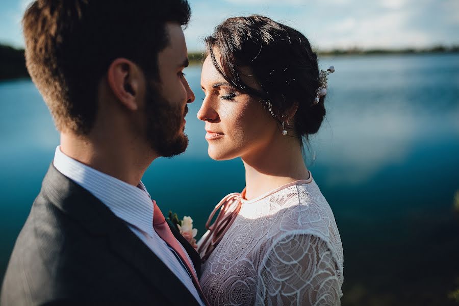 Fotografo di matrimoni Kseniya Ulyanova (ksyuhanichka35). Foto del 28 febbraio 2019