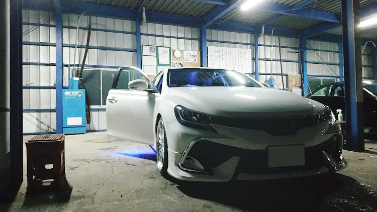 マークXの洗車・何かを塗装します・ラップ塗装・tismテールに関するカスタム事例の投稿画像1枚目
