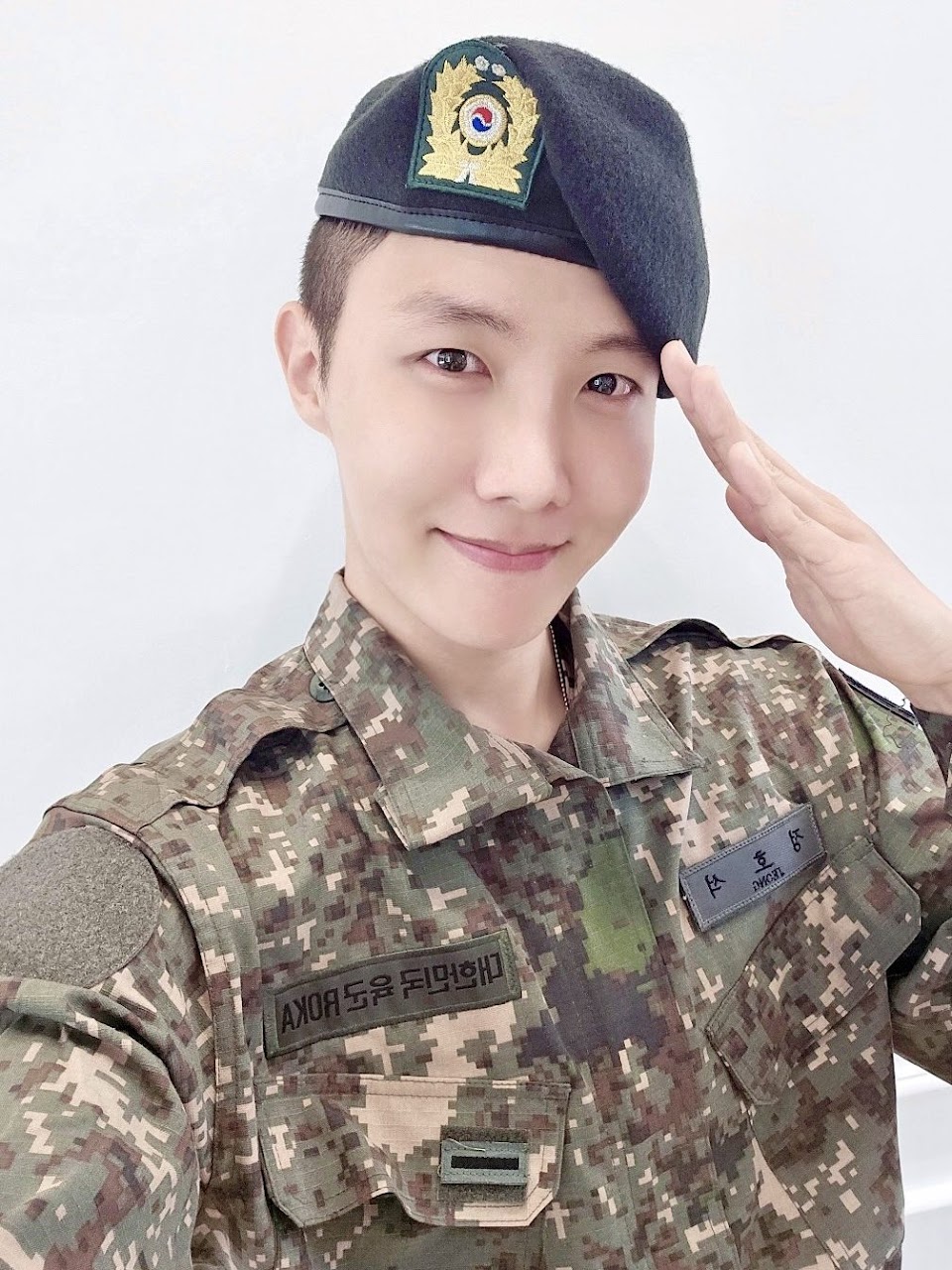 BTS' J-Hope leaves heartfelt message to ARMY from military camp