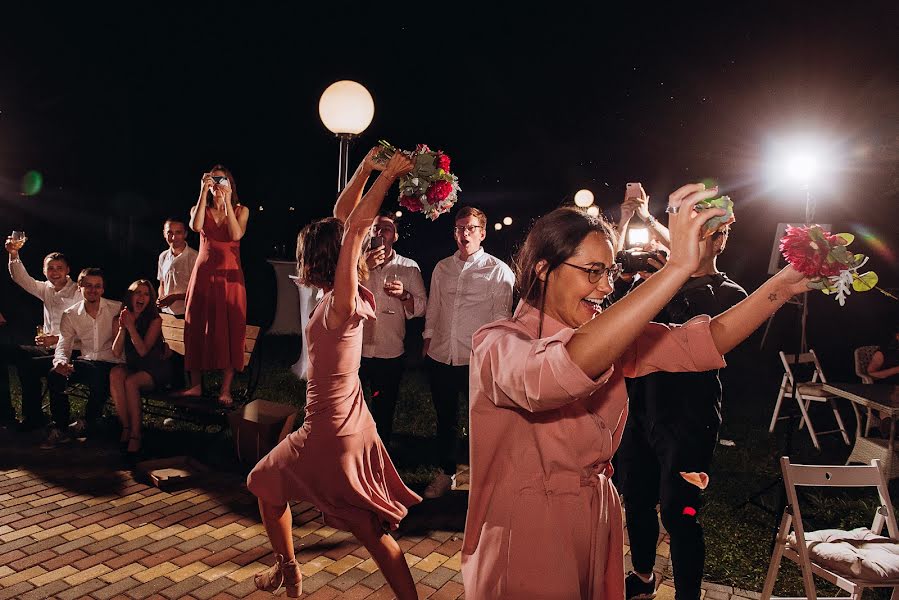 Fotógrafo de casamento Maksim Shumey (mshumey). Foto de 3 de abril 2020