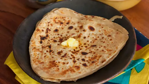 Plain Paratha With Mixed Pickle