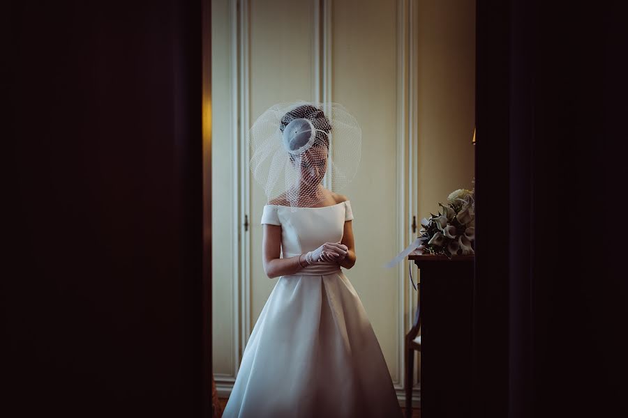 Fotografo di matrimoni Roberto De Riccardis (robertodericcar). Foto del 3 maggio 2019