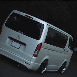 ハイエースバン KDH201V