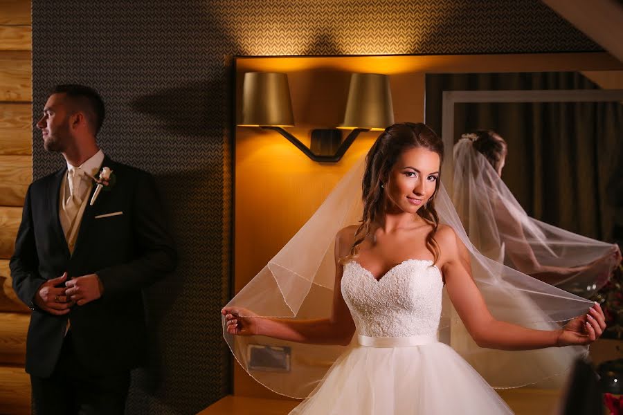 Wedding photographer Zsolt Lengyel (lengyel). Photo of 11 October 2017