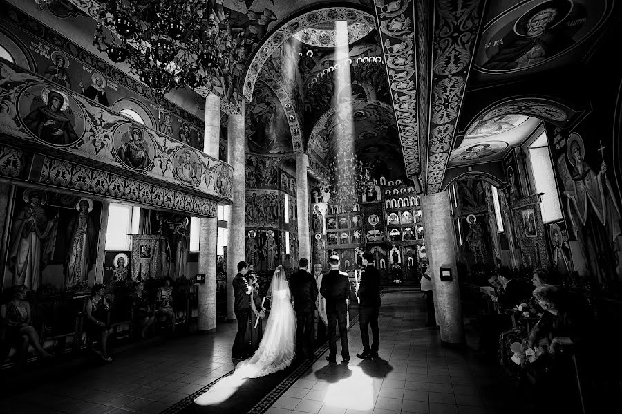 Fotografo di matrimoni Marius Dragan (dragan). Foto del 26 maggio 2015