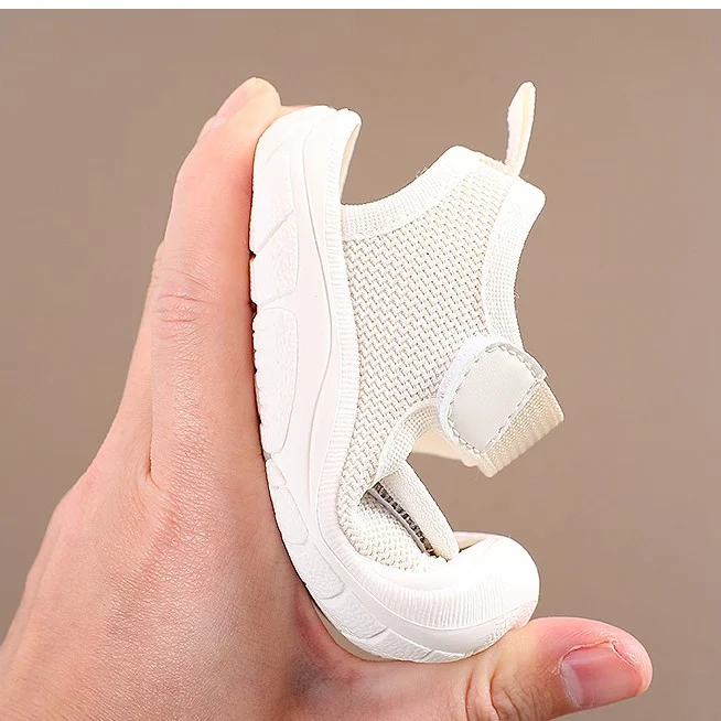 Geborduurde babysandalen met beer Zachte zool Anti-slip Casual voor baby's Comfortabel en veilig ideaal voor de eerste stapjes in de zomer