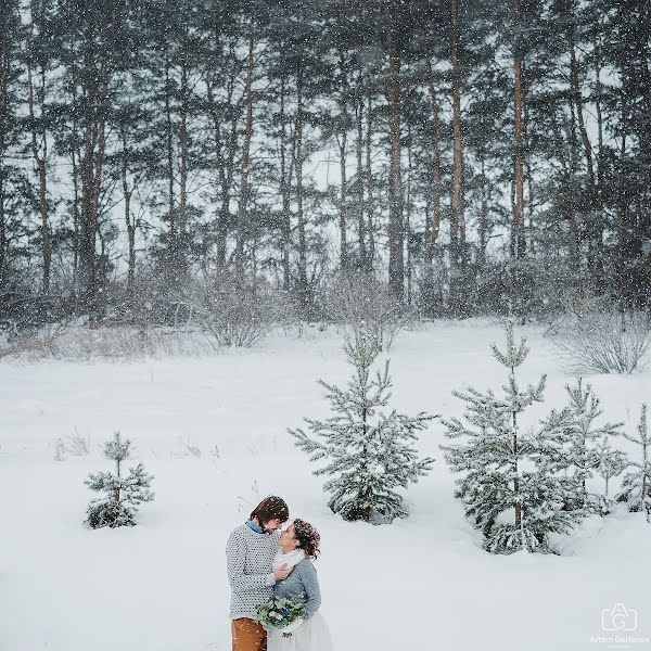 Fotografo di matrimoni Artem Gorlanov (sergeivich). Foto del 8 marzo 2016