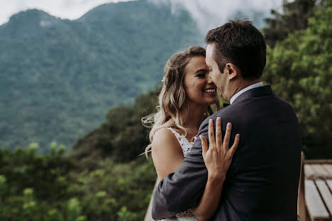 Fotógrafo de casamento Eva Zelenková (evazelenkova). Foto de 21 de junho 2020