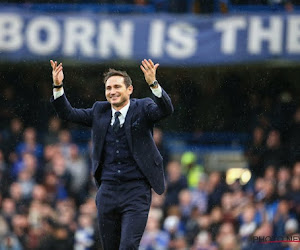 Een onwaarschijnlijke omsingeling: zó populair is Frank Lampard nog steeds bij Chelsea FC