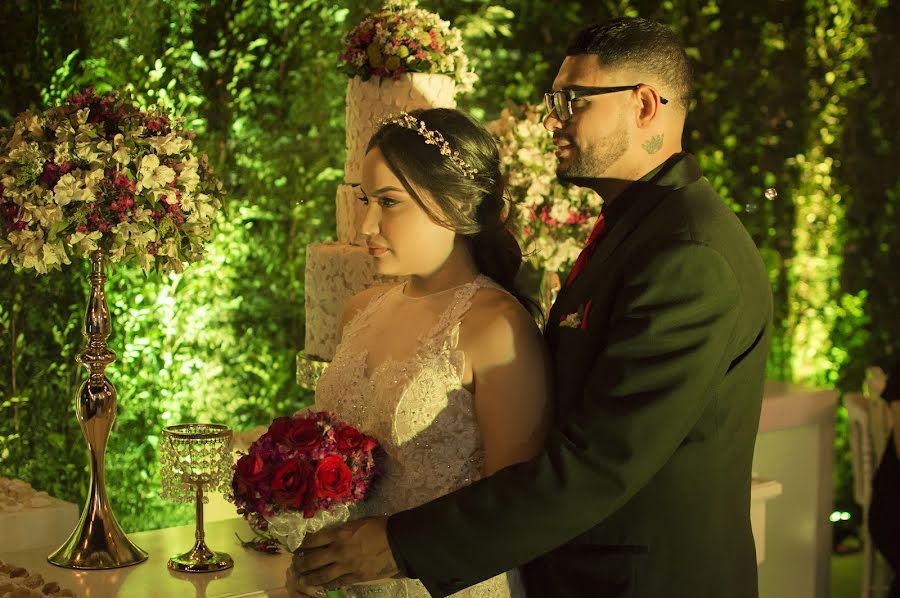 婚礼摄影师Claudio Valbuena（claudiovalbuena）。2019 1月4日的照片
