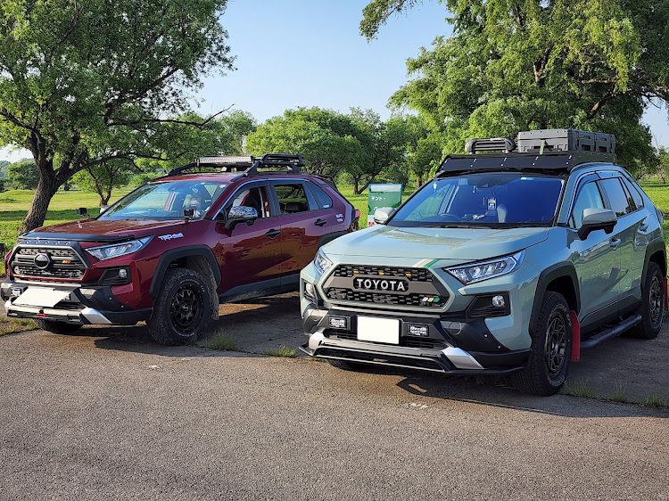RAV4の超プチオフ・rav4・adventure・アーバンカーキに関するカスタム事例の投稿画像1枚目