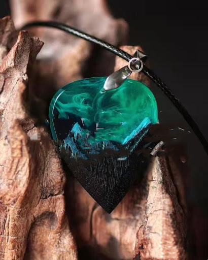 Title 1, Northern Lights Guitar Necklace Epoxy Resin Orn...