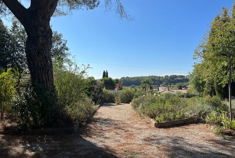  Vente Terrain à bâtir - 875m² à Le Beausset (83330) 