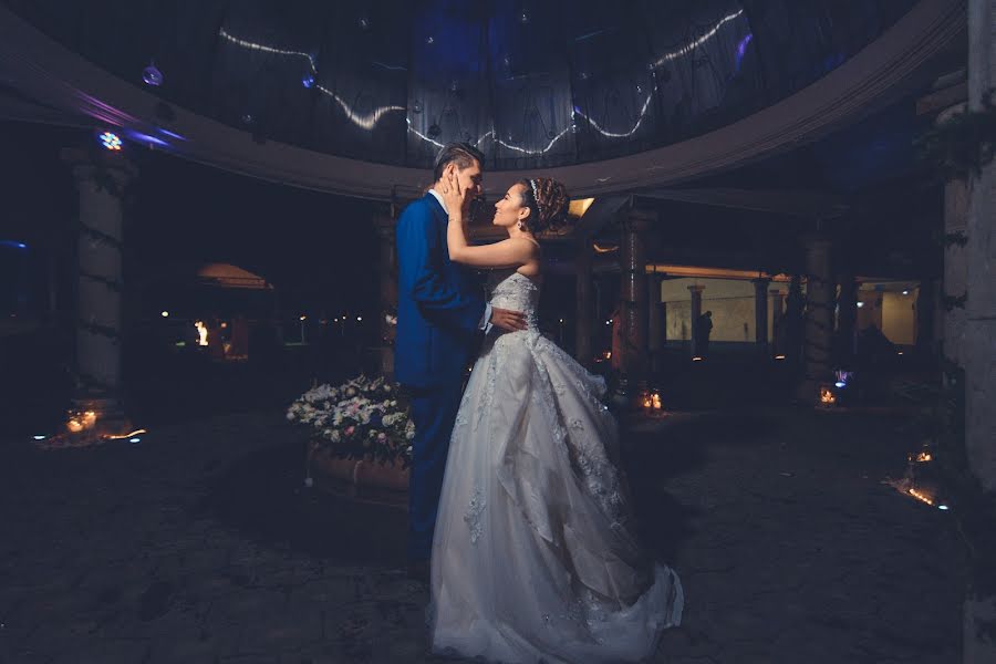 Fotógrafo de bodas Oscar Covalin (oscarcovalin). Foto del 25 de abril 2019