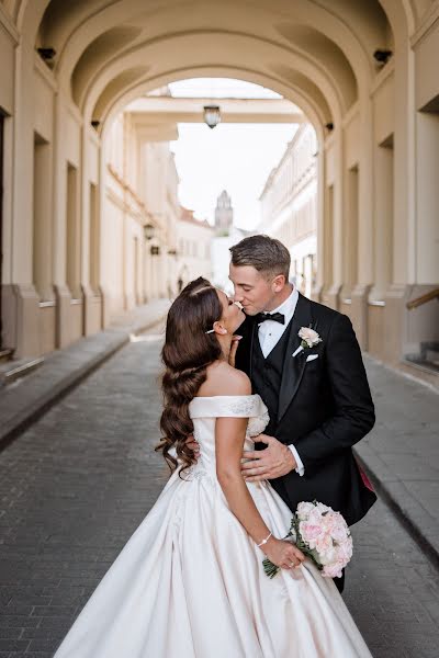 ช่างภาพงานแต่งงาน Anastasija Finestories (anastasijaserge) ภาพเมื่อ 15 ตุลาคม 2019
