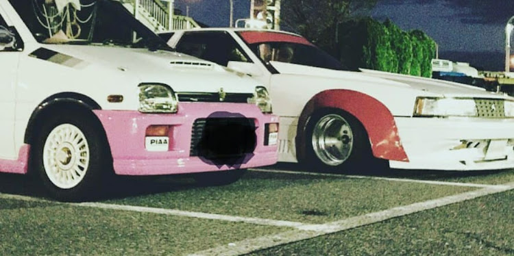 ミラの当時物・お世話になっております・シャコタンに関するカスタム事例の投稿画像2枚目