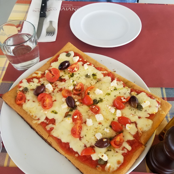 Pizza santorini