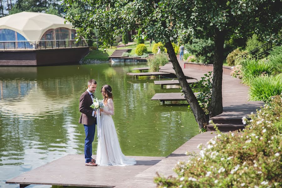 Fotógrafo de casamento Darya Luneva (photodl). Foto de 21 de abril 2017