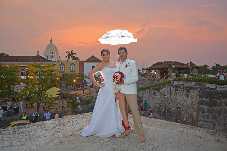 Fotógrafo de bodas Denix Canacue (canacue). Foto del 11 de julio 2015