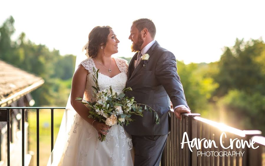 Hääkuvaaja Aaron Crowe (aaroncrowephoto). Kuva otettu 1. heinäkuuta 2019