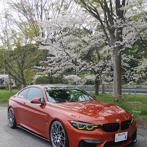 M4 クーペ F82