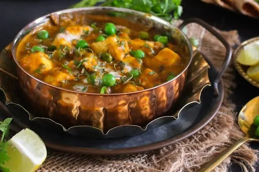 Matar Paneer