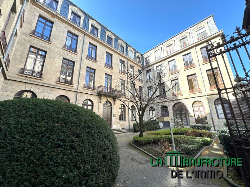 Location  locaux professionnels 3 pièces 72.28 m² à Saint-Etienne (42000), 750 €