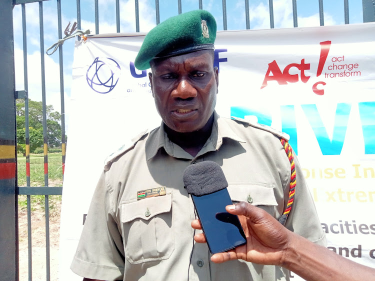 Hindi prison Superintendent Festo Odongo speaks at the facility's grounds.