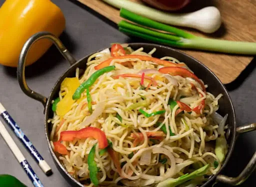 Veg Hakka Noodles