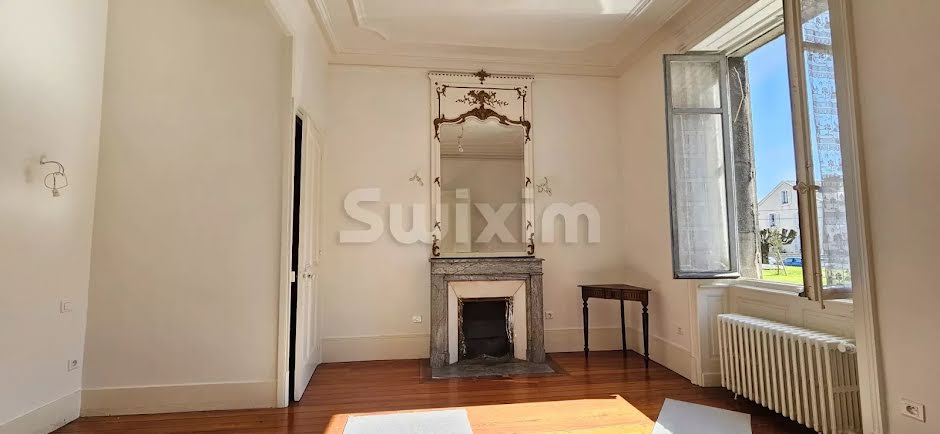 Vente appartement 5 pièces 109 m² à Dole (39100), 195 000 €