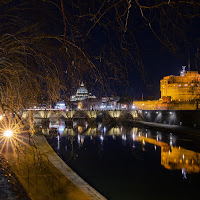 Roma - lungo tevere notturno di 