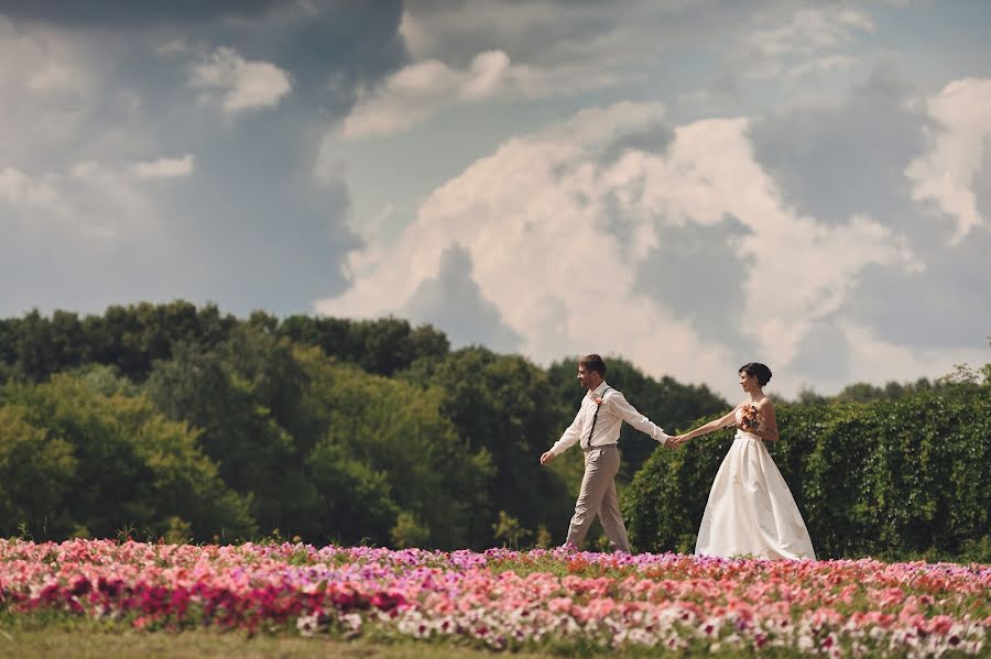 Fotógrafo de casamento Mikhail Galaburdin (mbillia). Foto de 14 de dezembro 2015