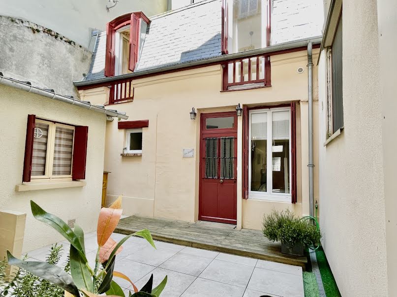 Vente maison 5 pièces 111 m² à Villers-sur-Mer (14640), 479 500 €