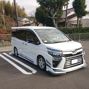 ヴォクシー ZRR80W