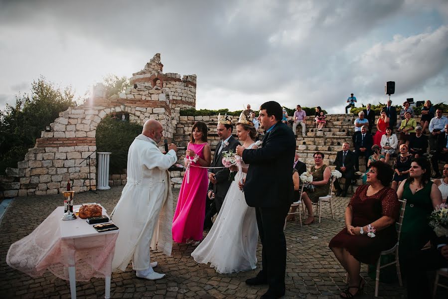 Fotograf ślubny Petia Emilova (smailka). Zdjęcie z 2 czerwca 2018