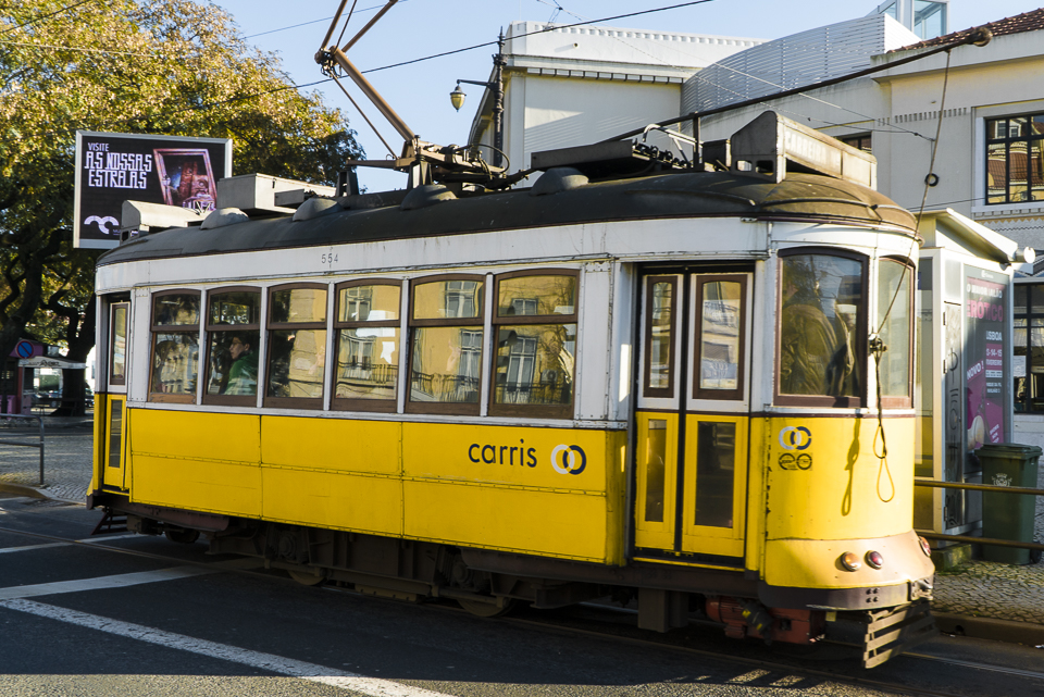 Tram giallo Lisbona di DomeDelli