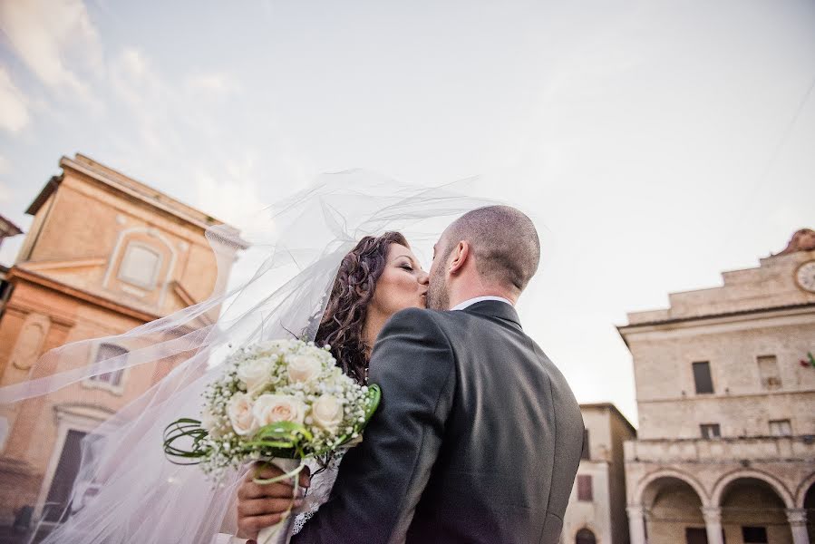 Fotógrafo de casamento Tiziana Nanni (tizianananni). Foto de 22 de março 2016