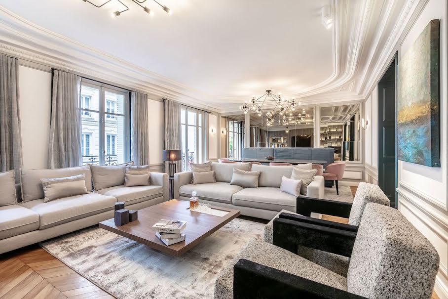 Location meublée appartement 6 pièces 142 m² à Paris 16ème (75016), 9 000 €