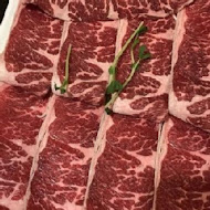 肉多多火鍋