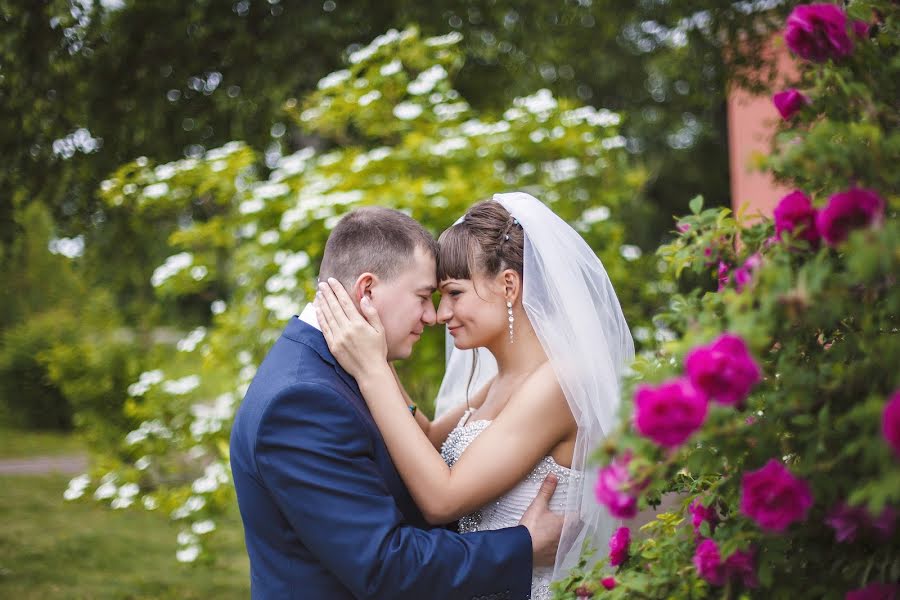 Fotografo di matrimoni Tatyana Assaulova (tanaydiz). Foto del 3 luglio 2014