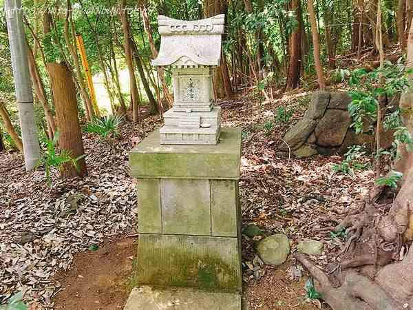 中山白山神社