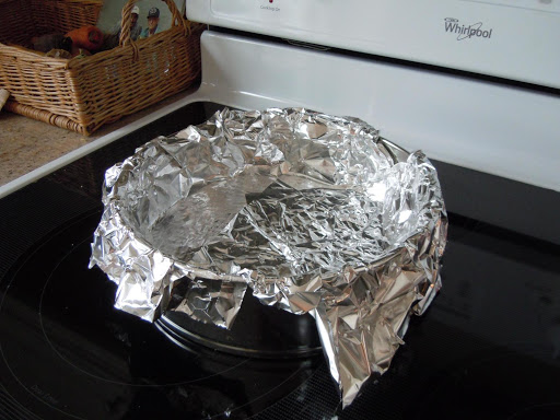 Make sure the tin foil over the bottom completely.